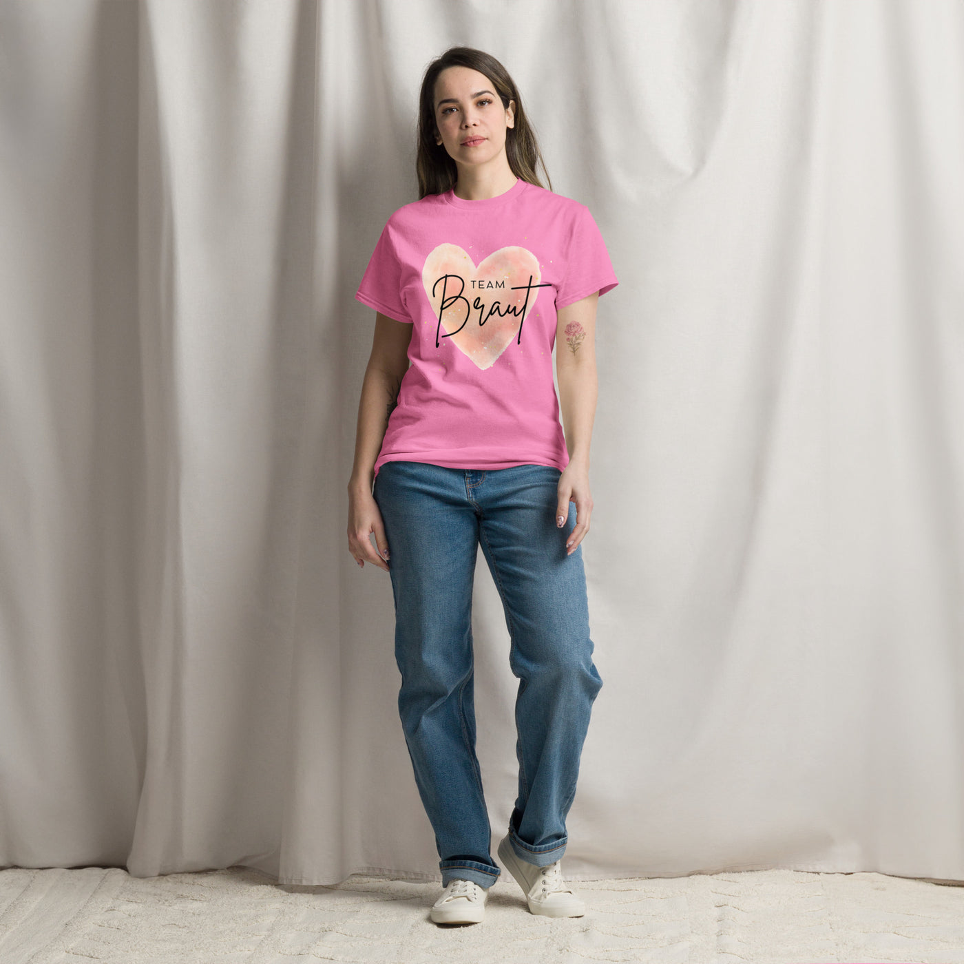 Klassisches Unisex T-Shirt